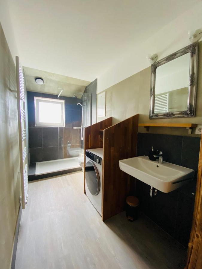 Phoenix Apartments - Monteurwohnung Mit Riesiger Parkflaeche Билефельд Экстерьер фото